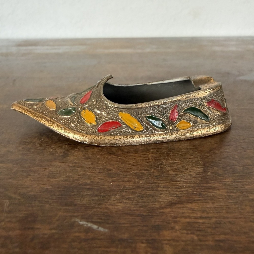 VTG India‎ Hand painted Brass Enamel Shoe Ashtray Aladdin Middle East Slipper